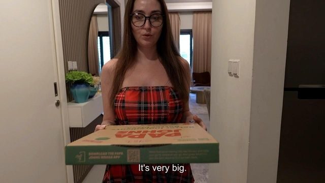Lonely ex-stepmom orders pizza and ends up fucking delivery guy