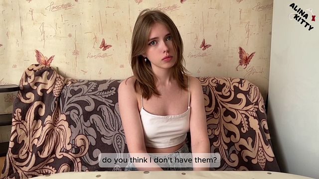 Владелец пришёл за арендой - я встала на колени и оплатила ему окончанием в рот