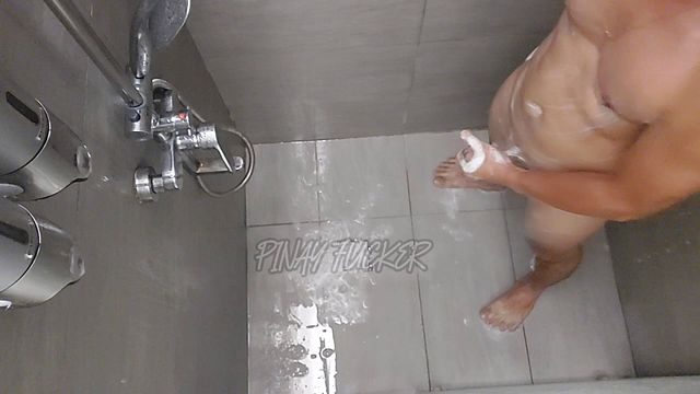 Возбужденная во время принятия ванны, Solo Muna