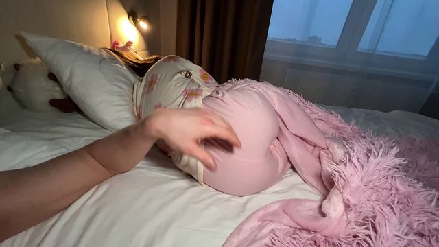 FUCKED MY STEP SISTER AND CUM IN PUSSY